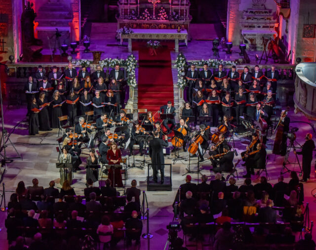 Duomo gremito per il Concerto di Natale